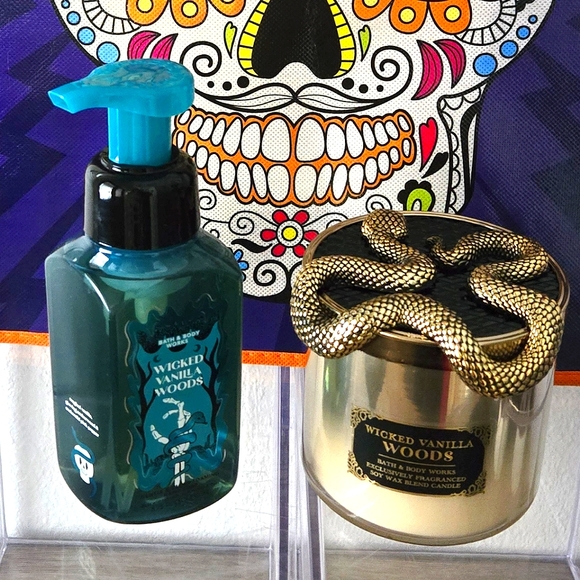 Wicked Vanilla Woods Candle w/ Specialty Lid PLUS Tote - Picture 1 of 14